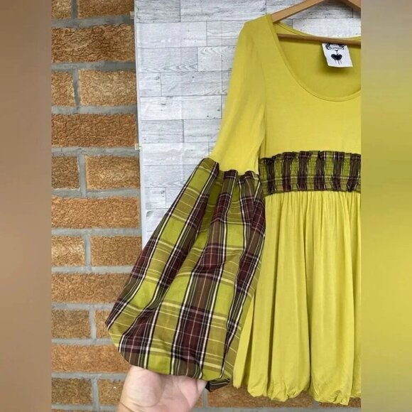 Nuvula plaid bell sleeve bubble hem dress medium - Picture 4 of 12